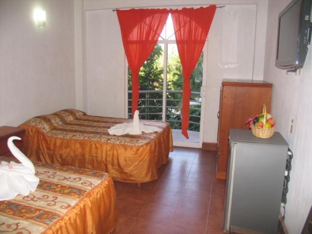 Hotel Y Suites Bugambilias Rincon de Guayabitos Cameră foto